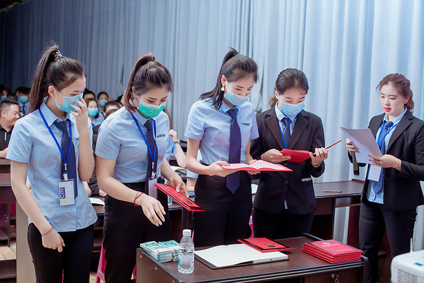 圣淘沙客服中心 在线客服团队